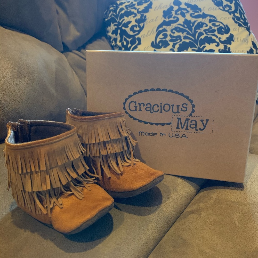 New Gracious May Fringe Baby Boots